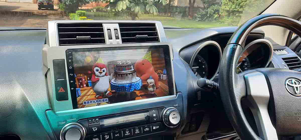 Radio and console Toyota Prado j150